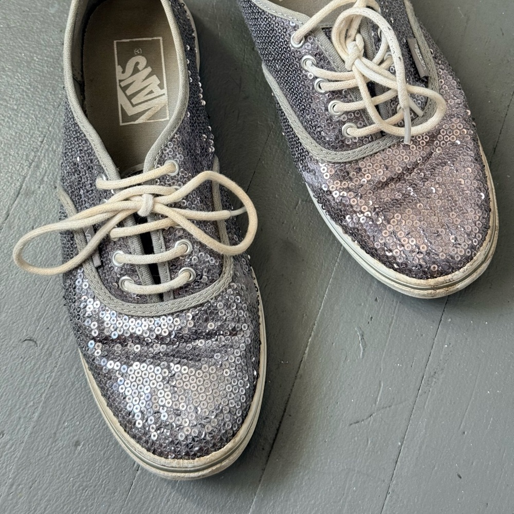 Vans Women's grey Sequin Lace-Up Sneakers